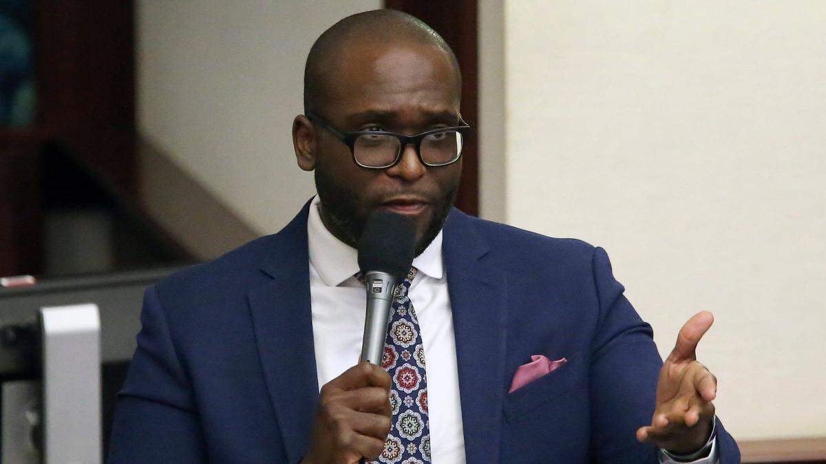 Senador estatal Shevrin Jones, demócrata por West Park