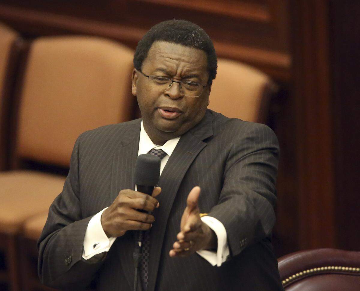 Sen. Perry Thurston, D-Fort Lauderdale, speaks during the Senate special session concerning Gov. Ron DeSantis’ dismissal of Broward County Sheriff Scott Israel on Oct. 23, 2019, in Tallahassee.