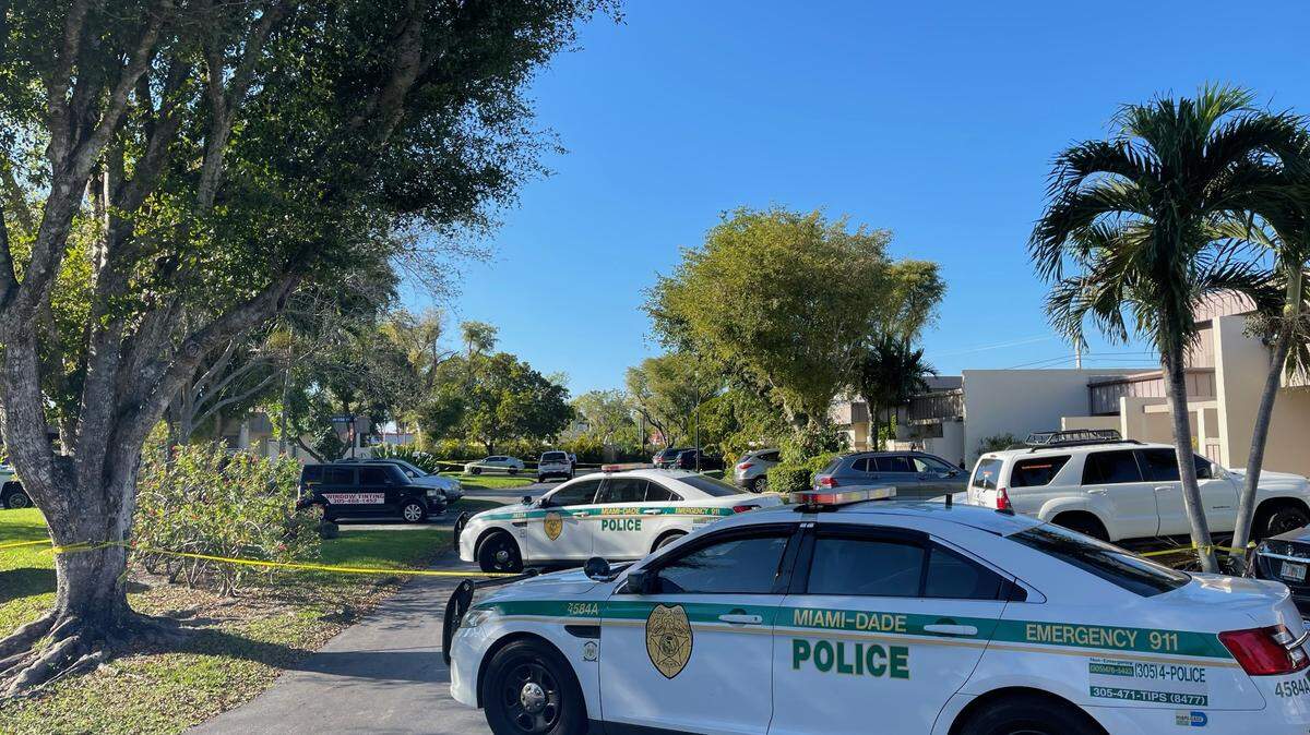Miami-Dade police responded to a home in the 10640 block of Southwest 73rd Terrace in Kendall at 8:30 a.m. Friday, Jan. 6, 2023. A homeowner shot an intruder, who died at a local hospital. Police were still investigating the scene Friday afternoon.