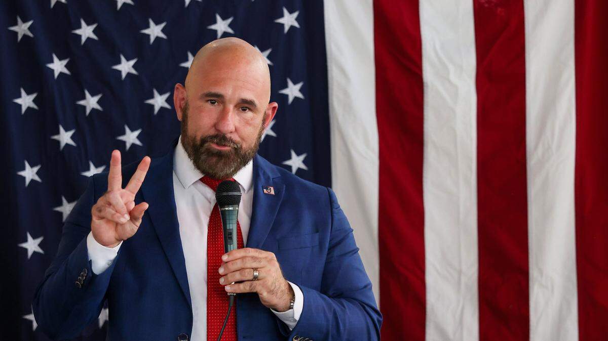 Florida Lt. Gov. Jay Collins speaks about his military service, support for Donald Trump’s policies, and his fondness for Gov. DeSantis to members of the Republican Party of Miami-Dade County on Sunday, September 28, 2025, at Las Vegas Cuban Cuisine in Doral, Florida.