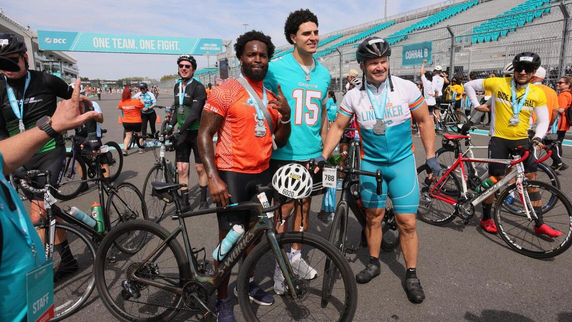 Dolphins bring community together in annual cancer research fundraiser event