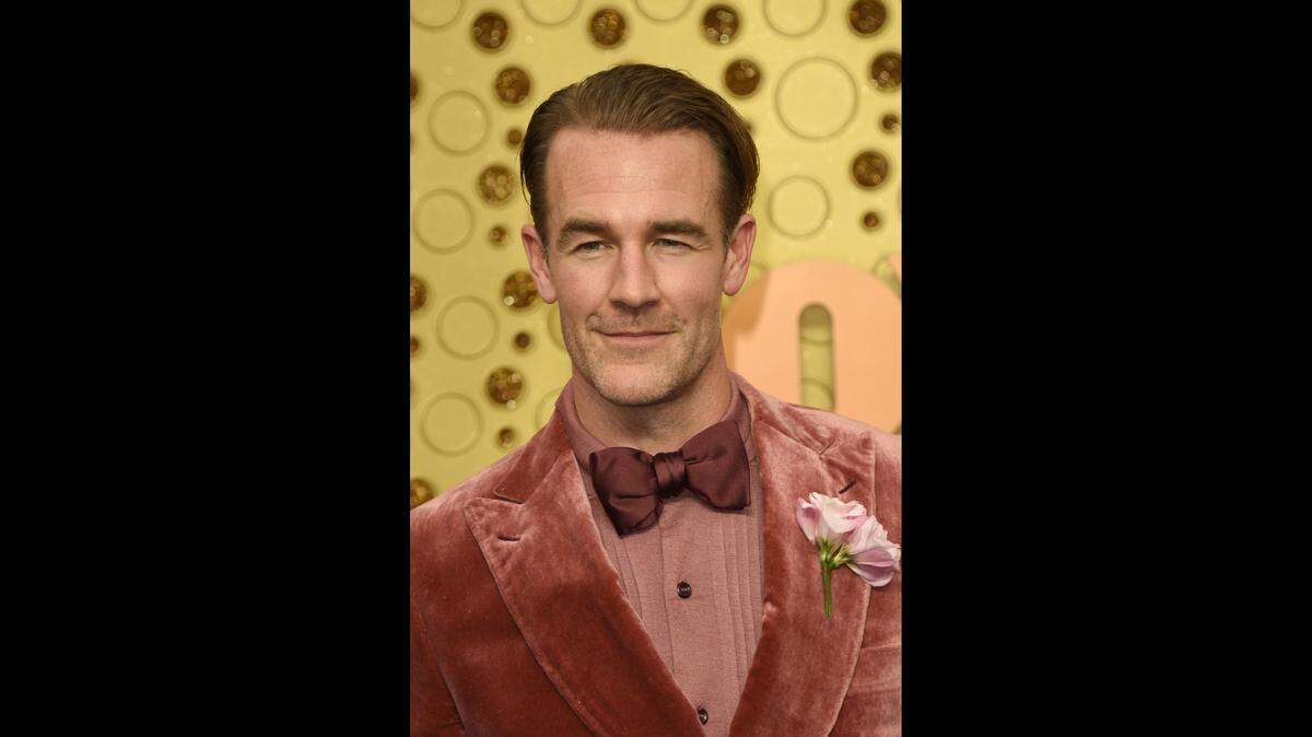 James Van Der Beek reveals he has cancer.
