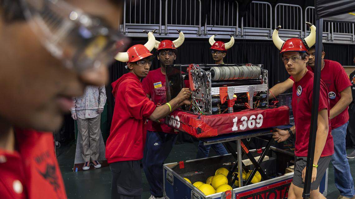 Take an inside look at a South Florida robotics competition