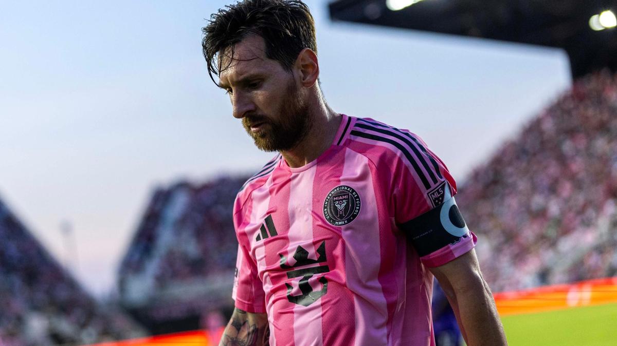 Inter Miami forward Lionel Messi (10) walks toward off the field for a corner kick during the second half of an MLS match against the Orlando City at Chase Stadium on Sunday, May 18, 2025, in Fort Lauderdale, Fla.