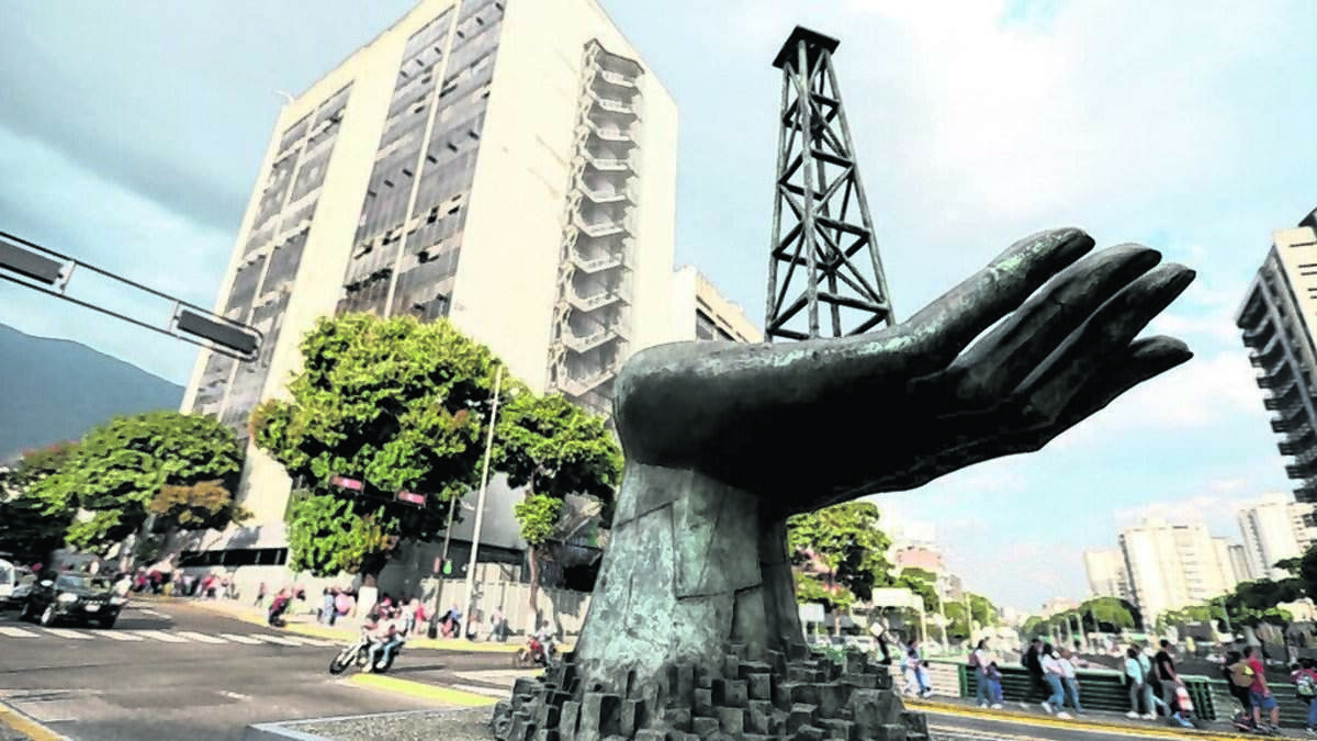 Venezuelan informant says U.S. broke promises after he exposed .2B oil fraud