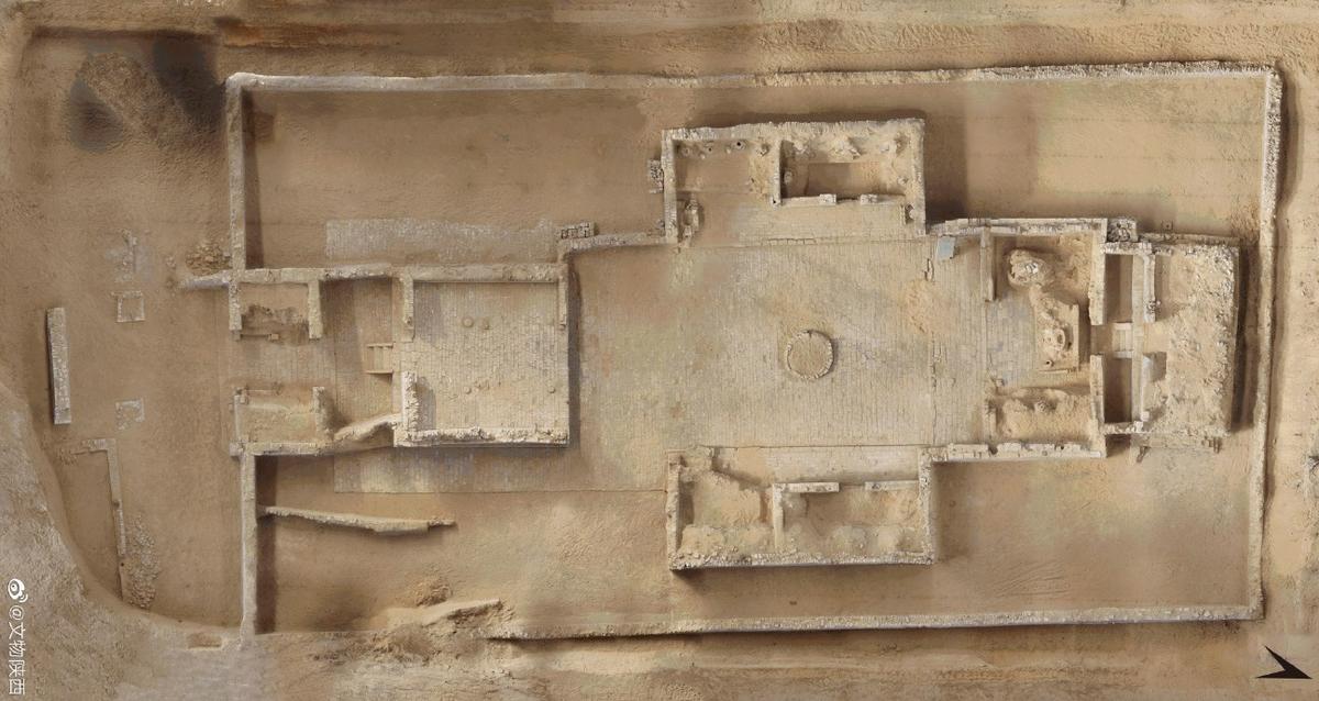 The palace ruins at Qingpingbao Fort.