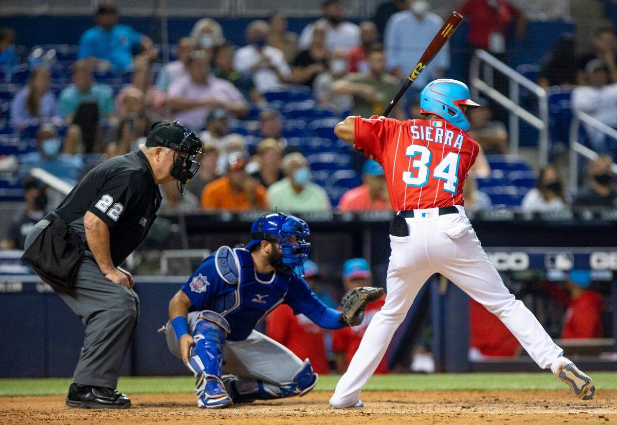 Miami Marlins batter Magneuris Sierra (34) at bat during the eighth inning of an MLB game against the Chicago Cubs at loanDepot park in the Little Havana neighborhood of Miami, Florida, on Saturday, August 14, 2021.