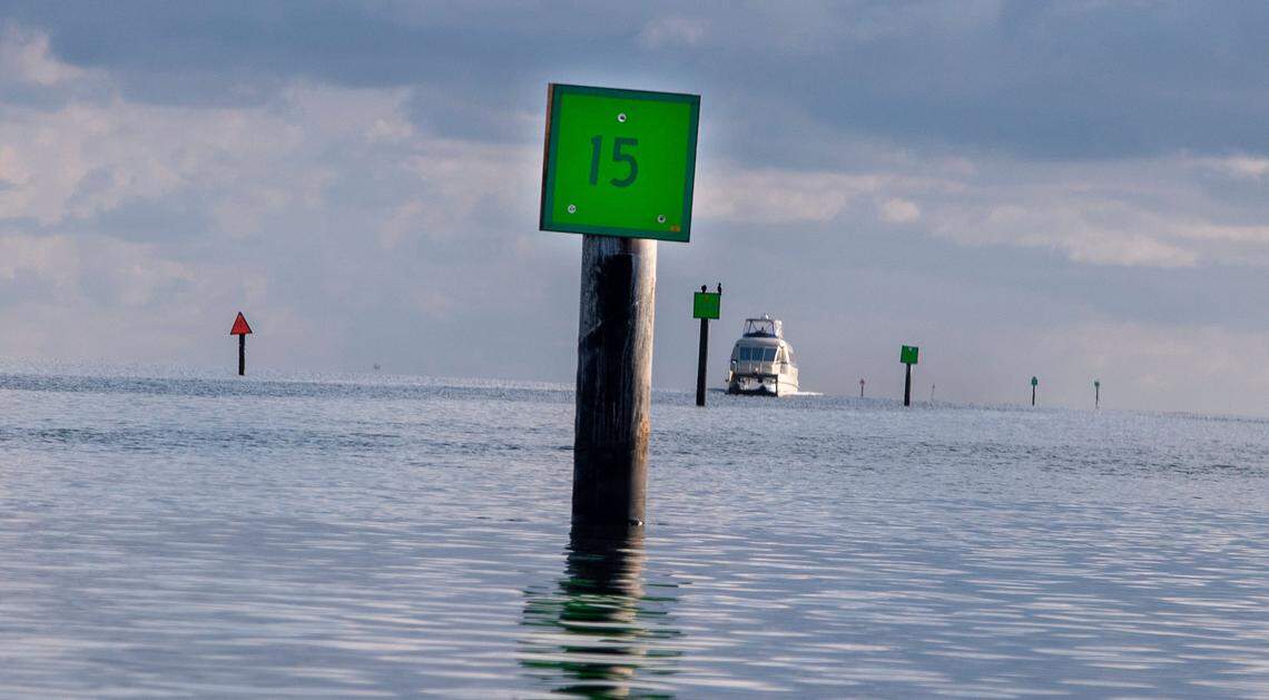 A boat heads South toward Key Largo and Ocean Reef Club by the channel marker #15, in the intracoastal Waterway on Biscayne Bay, where a tragic boat crash happened Sunday Sept. 4, 2022, killing Miami-Dade County high school senior Luciana “Lucy” Fernandez and sending 14 people into the water.