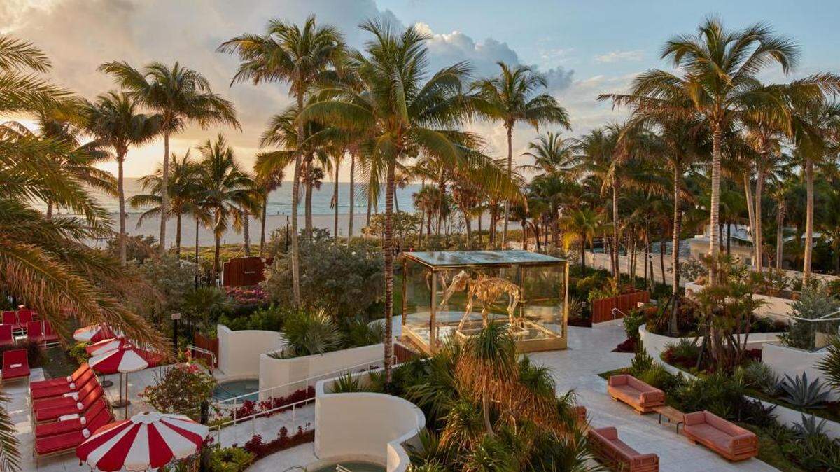 El Faena Hotel Miami Beach fue un resort de 5 Estrellas de Forbes, junto con otros cinco hoteles de lujo de Miami-Dade.