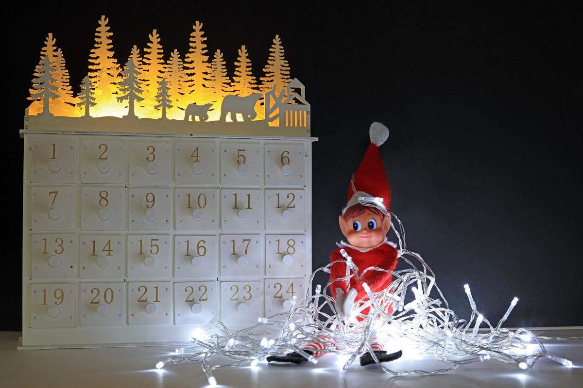 elf on the shelf by december calendar