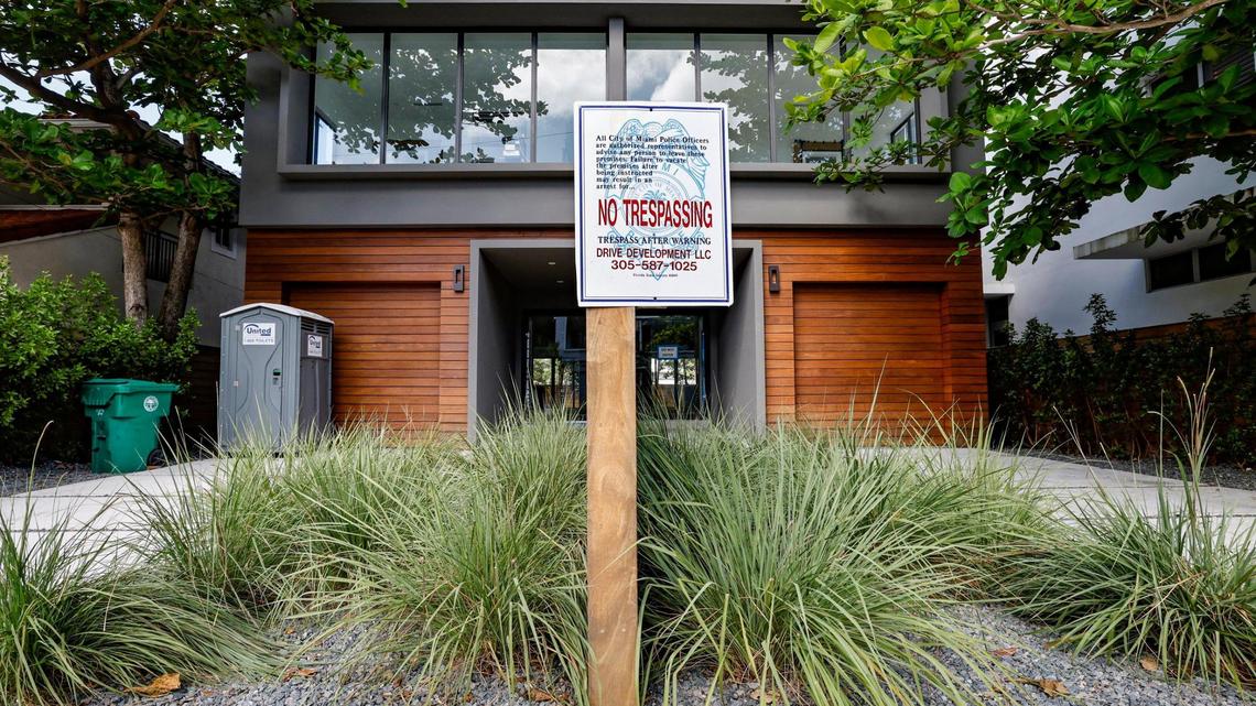 Disputed lots never developed by ‘King of Coconut Grove’ are likely headed for auction