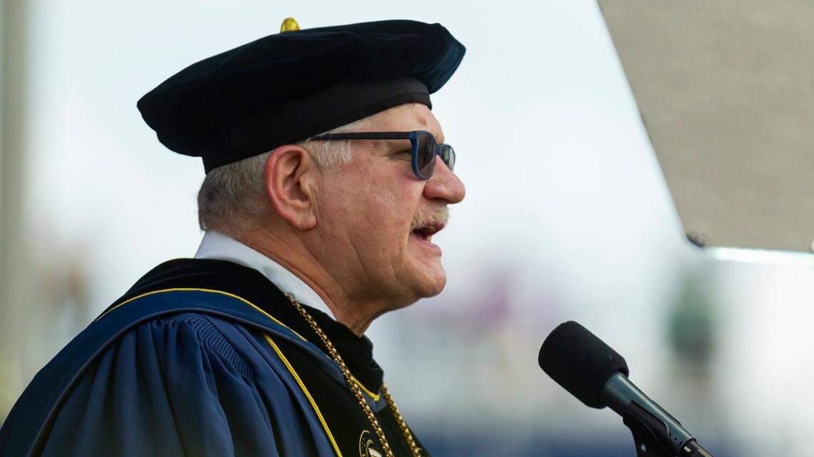 ‘It’s weird’: FIU expresses little admiration, concern for Rosenberg after abrupt exit