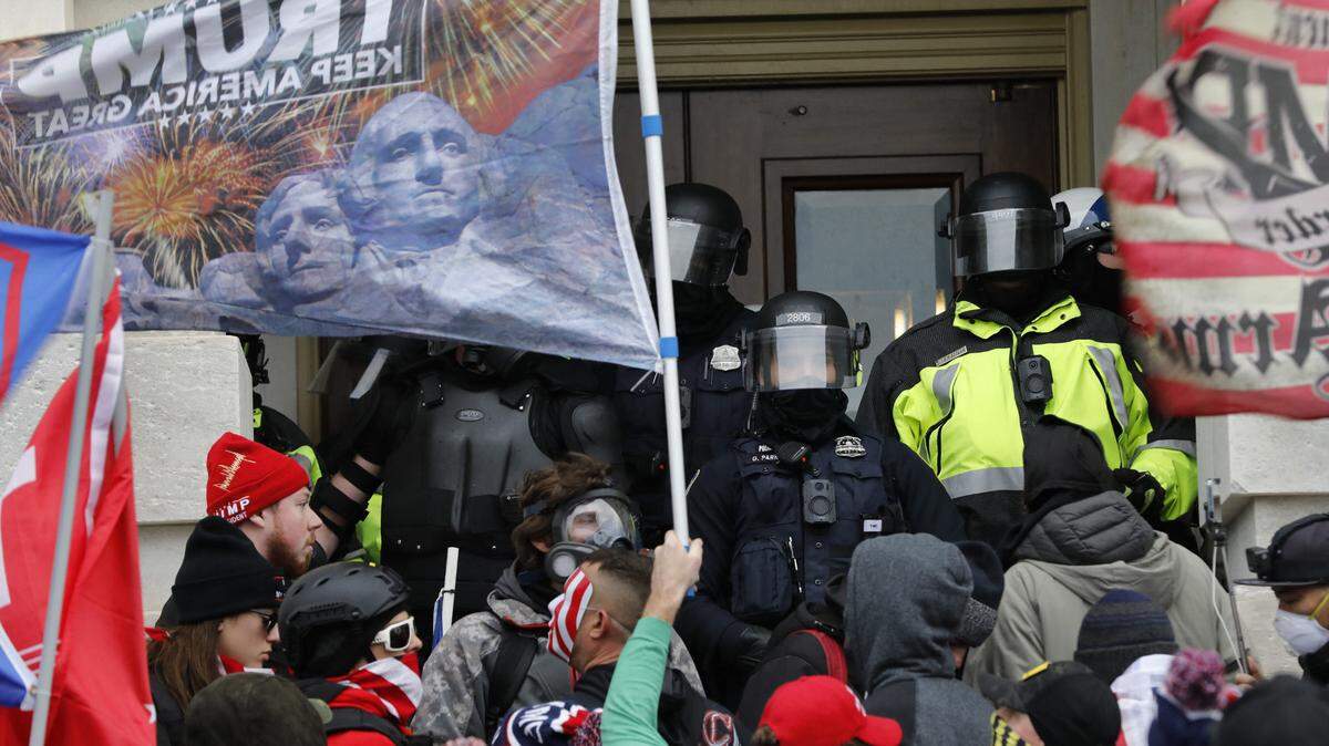 Trump supporters rally to enter U.S. Senate during a protest on Capitol Hill in Washington on January 6, 2021.
