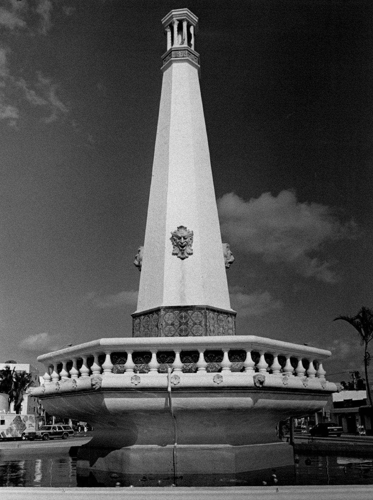 The Normandy Fountain in 1992, before a renovation.