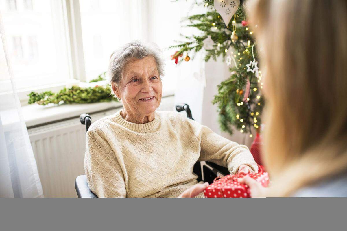 Alliance for Aging in South Florida partnered with the Florida Department of Elder Affairs to offer many free programs to help seniors feel less alone during a holiday season running concurrently with the COVID-19 pandemic.