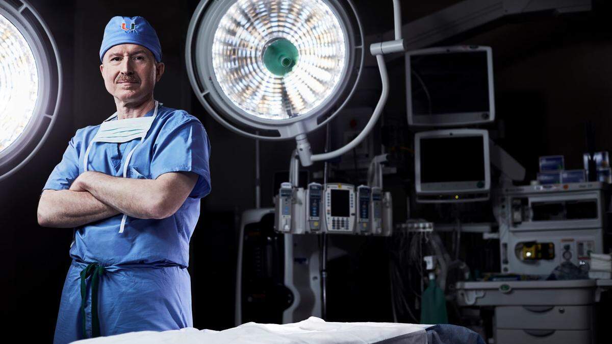 El Dr. Joseph Lamelas, quien se crió en Miami y es pionero en operaciones cardíacas minimamente invasivas, regresa a la ciudad el 21 de enero como jefe de cirugía cardíaca del Sistema de Salud de la Universidad de Miami.