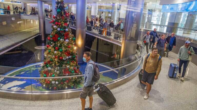 Here’s why people in Florida should start thinking about their holiday travel now