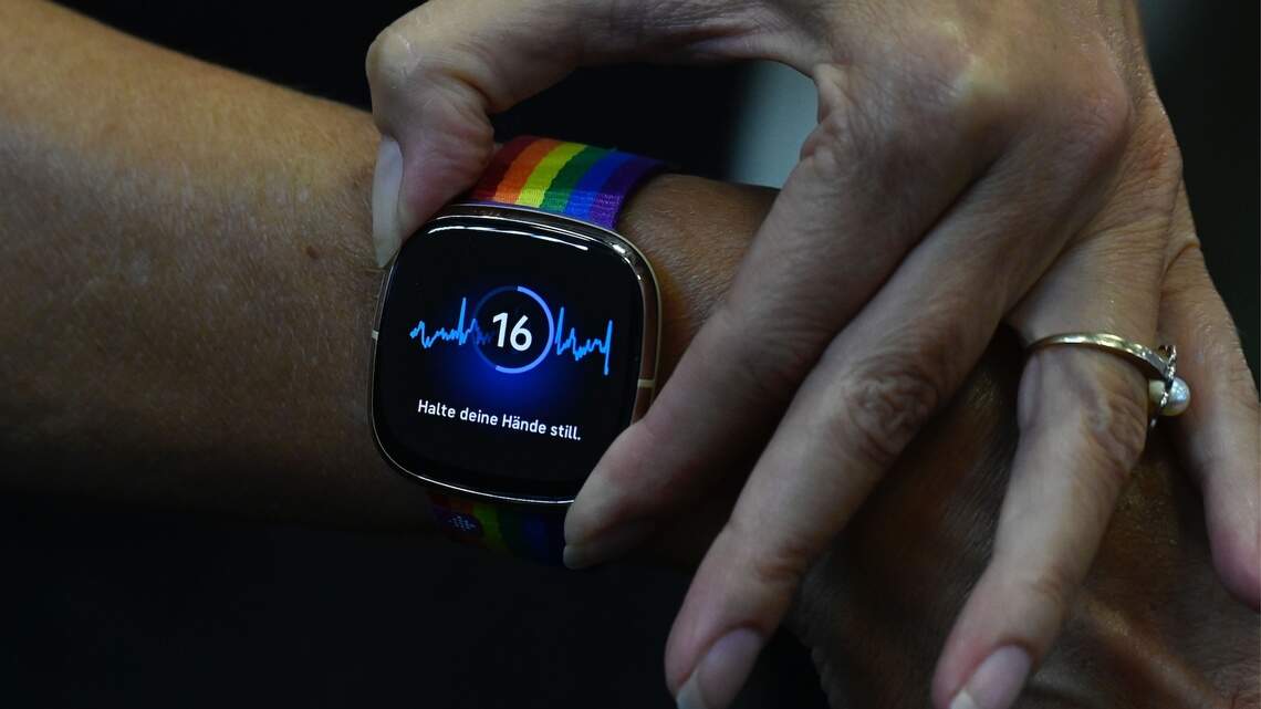 Obsessed With Your Sleep Score? You Could Be Dealing With Orthosomnia and Making Your Sleep Worse