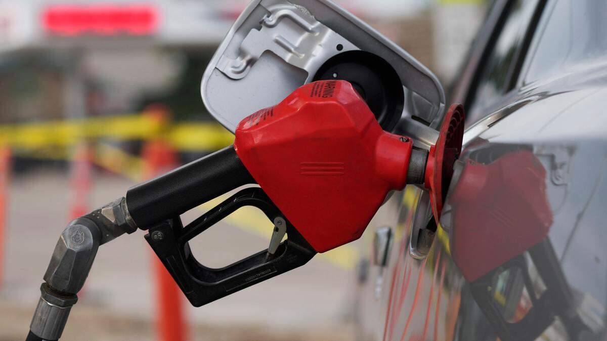 Gas prices rose for the first time in 14 weeks. The average price per gallon rose just about a penny from $3.674 to $3.681, according to AAA data.