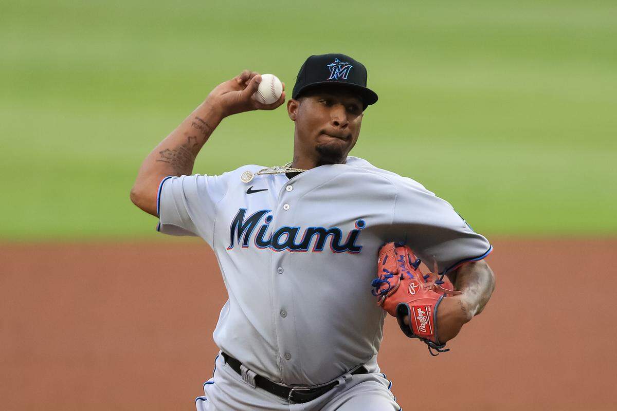 Sixto Sanchez #73 of the Miami Marlins delivers during the first inning of a game against the Atlanta Braves at Truist Park on September 8, 2020 in Atlanta, Georgia.