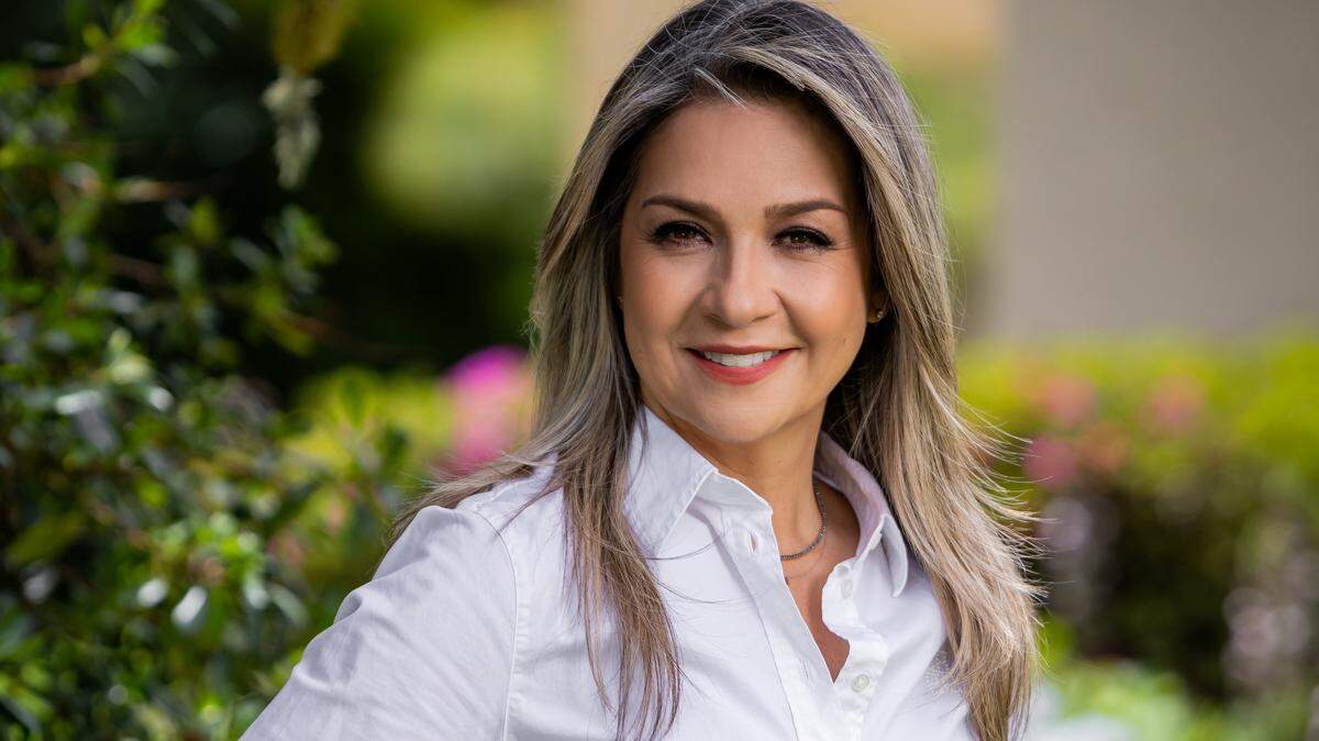 La periodista colombiana Vicky Dávila, una de las principales candidatas presidenciales, centra su campaña en una agenda de seguridad de línea dura que promete justicia rápida para los narcotraficantes.