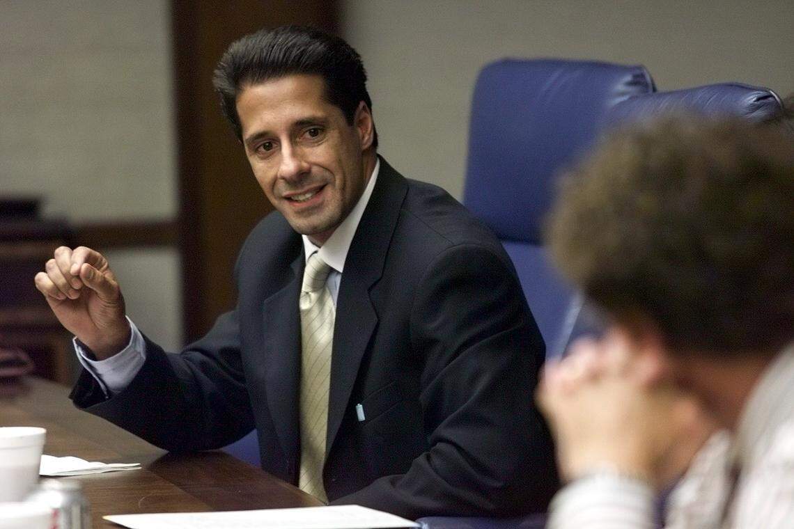 Alberto Carvalho participates in a community discussion run by the Herald in this photo from July 13, 2000.