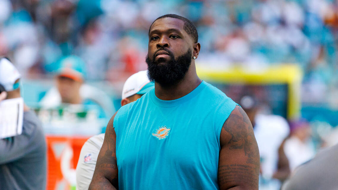 How Terron Armstead’s reworked deal helps Dolphins’ cap situation
