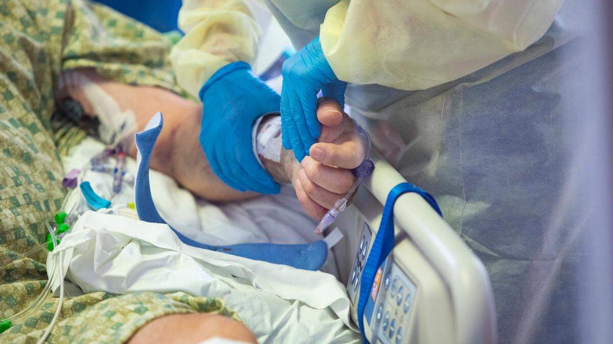 Treating older patients like they’re ‘old and stupid.’ How ageism undercuts medical care