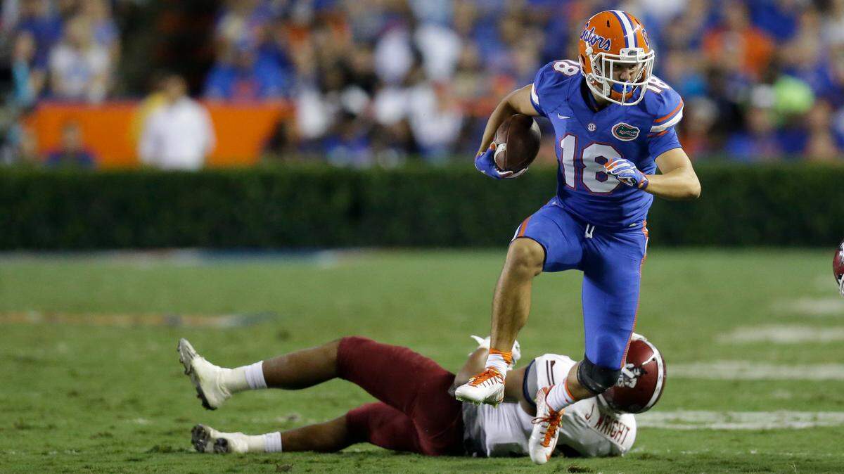 Florida wide receiver C.J. Worton (18) runs after a reception against New Mexico State during the second half of an NCAA college football game, Saturday, Sept. 5, 2015, in Gainesville, Fla. Florida won 61-13.
