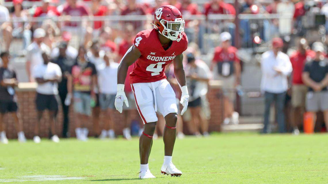 Sep 3, 2022; Norman, Oklahoma, USA; Oklahoma Sooners defensive back Jaden Davis (4) in action during the game against the UTEP Miners at Gaylord Family-Oklahoma Memorial Stadium. Mandatory Credit: Kevin Jairaj-USA TODAY Sports