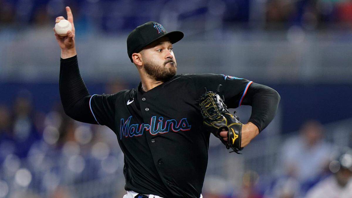 Miami Marlins’ Pablo Lopez delivers a pitch during the first inning of a baseball game against the Atlanta Braves, Friday, Aug. 12, 2022, in Miami. (AP Photo/Wilfredo Lee)