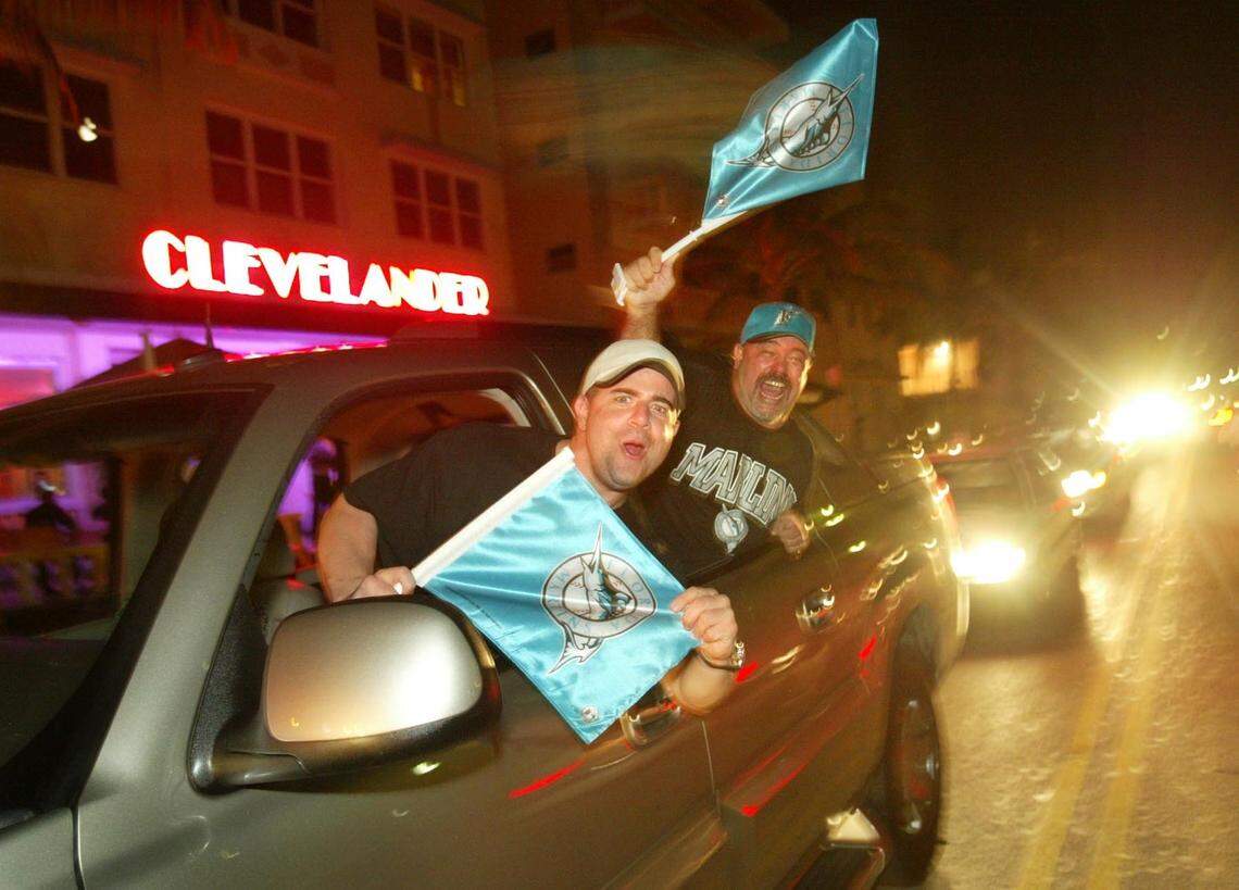 In 2003, Marlins fans celebrate in front of the Clevelander.