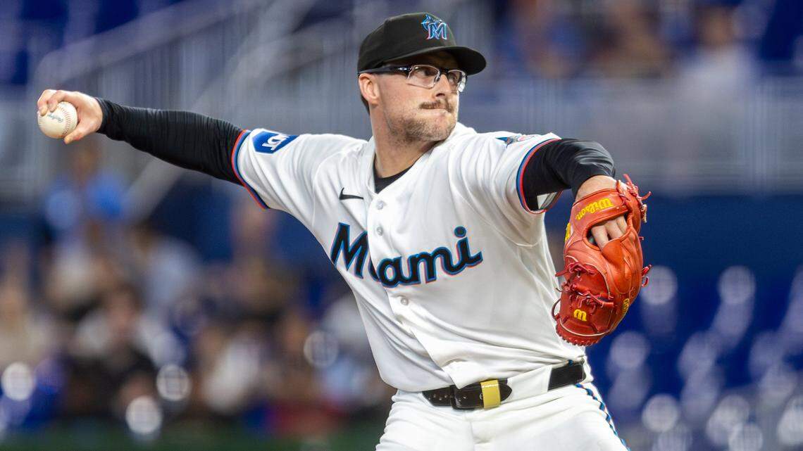 Marlins bullpen, tasked with expanded role, falters against Braves