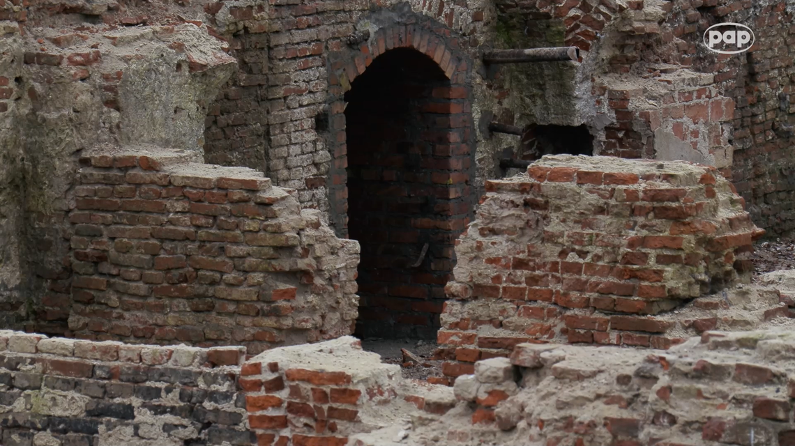 One of the palace doorways.
