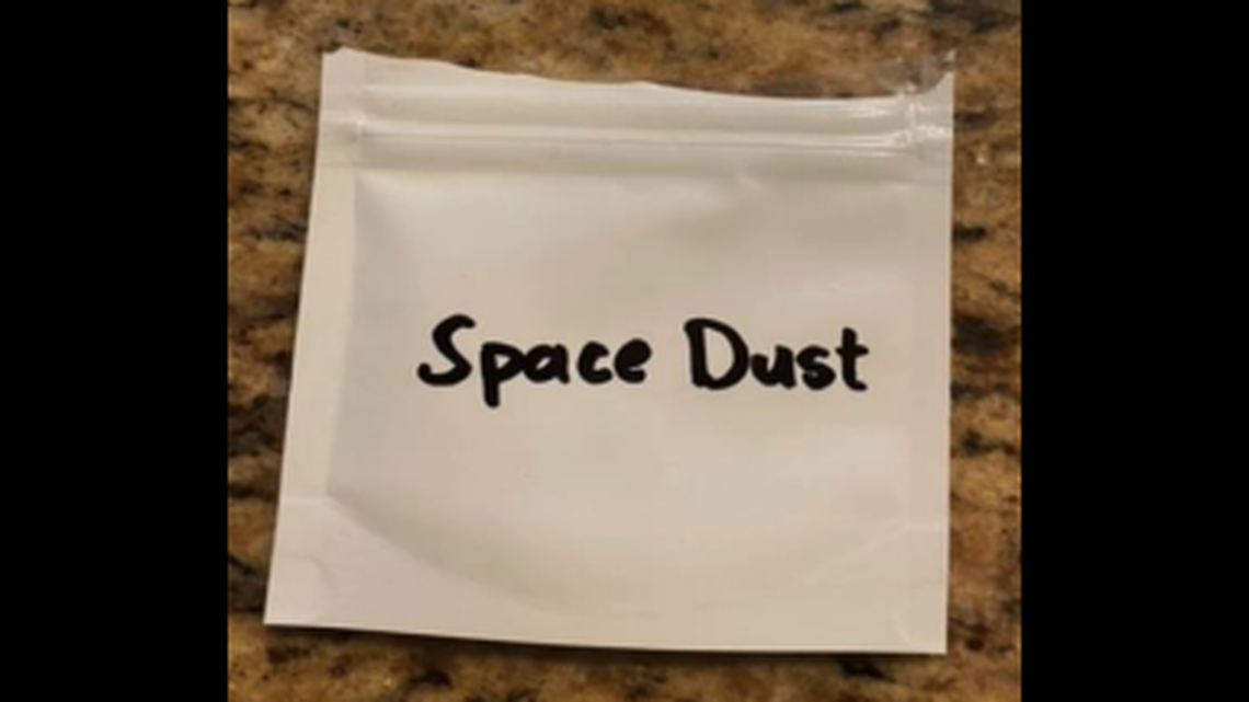 “Space Dust” kratom product.