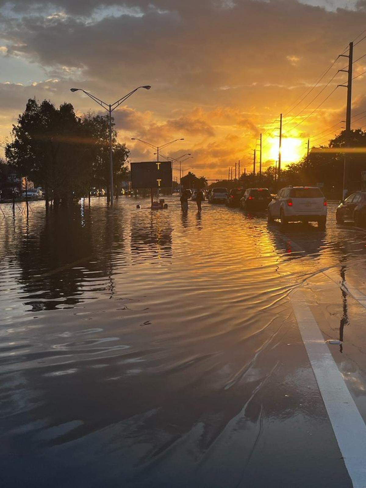 Southbound Interstate 95 exit at State Road 84 in Fort Lauderdale, Thursday morning.