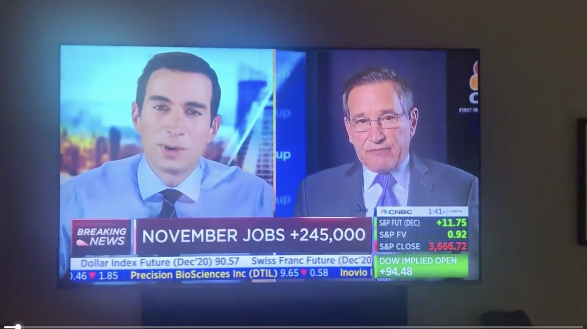 Andrew Ross Sorkin and Rick Santelli, two CNBC hosts, got into a heated exchange over shutting down restaurants due to coronavirus restrictions.