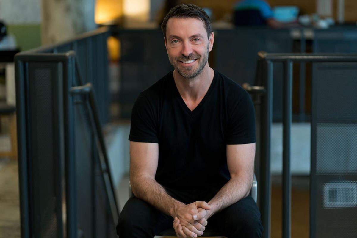 Jody Glidden, CEO of sales software group IntroHive, plans to bring 100 employees to its new Miami headquarters.