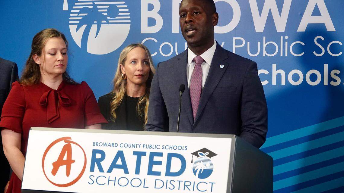 Broward school board plans to cut up to 3,000 jobs. It could save $250 million