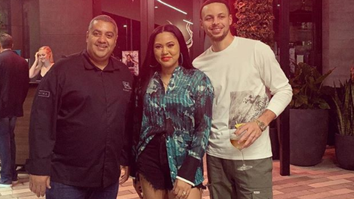Chef Michael Mina with the Currys at International Smoke in Aventura/World Red Eye