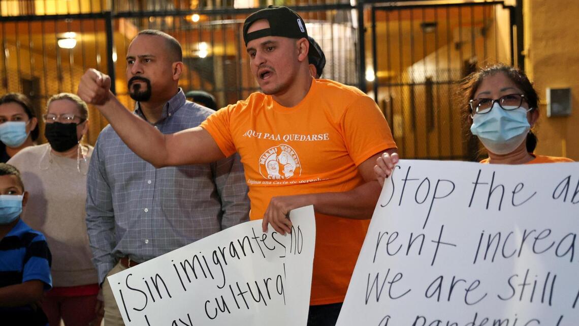 Hialeah tenants protest after investment company raises rent | Miami Herald