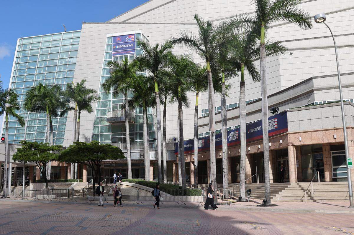 The streets around the Adrienne Arsht Center for the Performing Arts, its plaza, and the Knight Concert Hall are blocked off and closed I preparation for the Republican Party primary debate being held on Wednesday, Nov. 8, 2023 in Miami, Florida.
