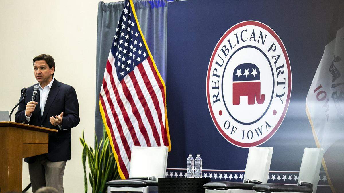 El gobernador Ron DeSantis habla en una recepción del Partido Republicano de Iowa el 13 de mayo de 2023 en The Hotel at Kirkwood Center, en Cedar Rapids, Iowa. Joseph Cress-USA TODAY NETWORK