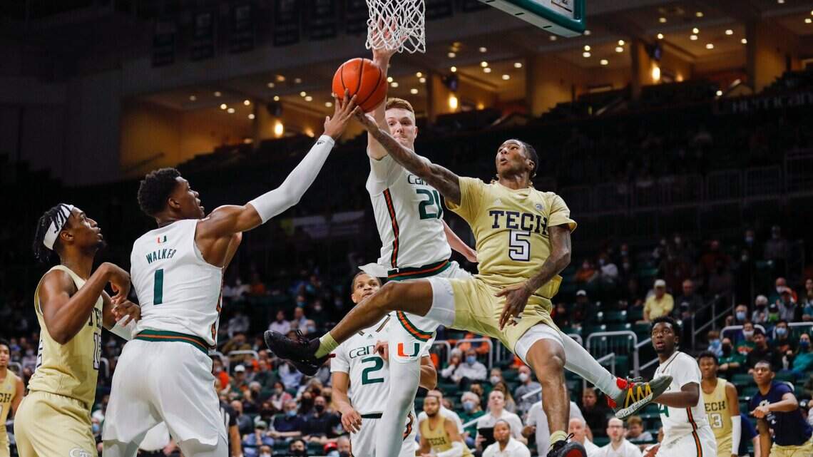 Did Miami fall or rise in ESPN expert Joe Lunardi’s latest bracketology? How about UF?