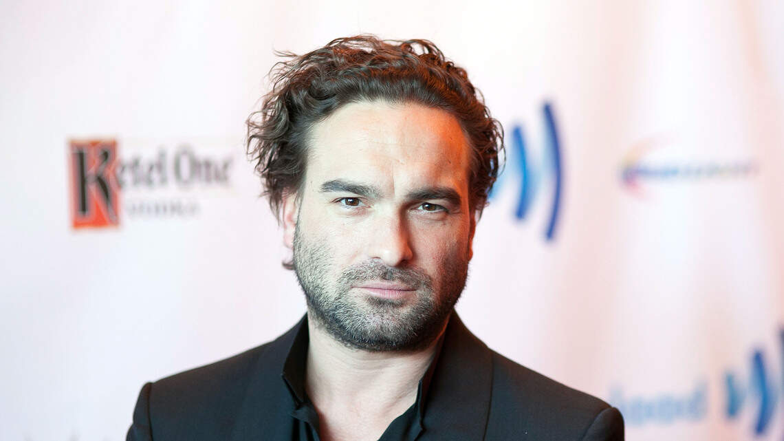 Johnny Galecki's maximalist living room has even the most devoted minimalists rethinking their style