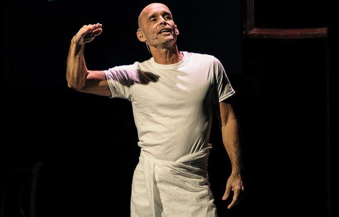 Independent actor, writer, and director with over 30 years of experience, Teo Castellanos has been tapped to direct Piano Slam, a live show that fuses live music with spoken word poetry.