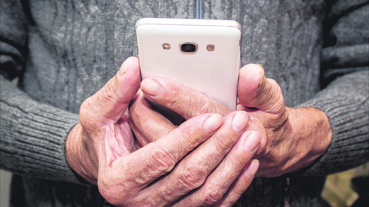 Now through Nov. 2, the Pembroke Pines Police Department is collecting old phones for Women in Distress, a Broward-based domestic violence center.