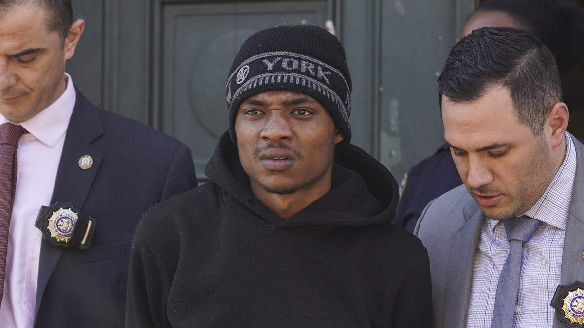 Javoni Stewart, the suspect in a double murder in Miami Gardens, is walked out of the 40th Precinct in the Bronx on Wednesday, April 10, 2019
