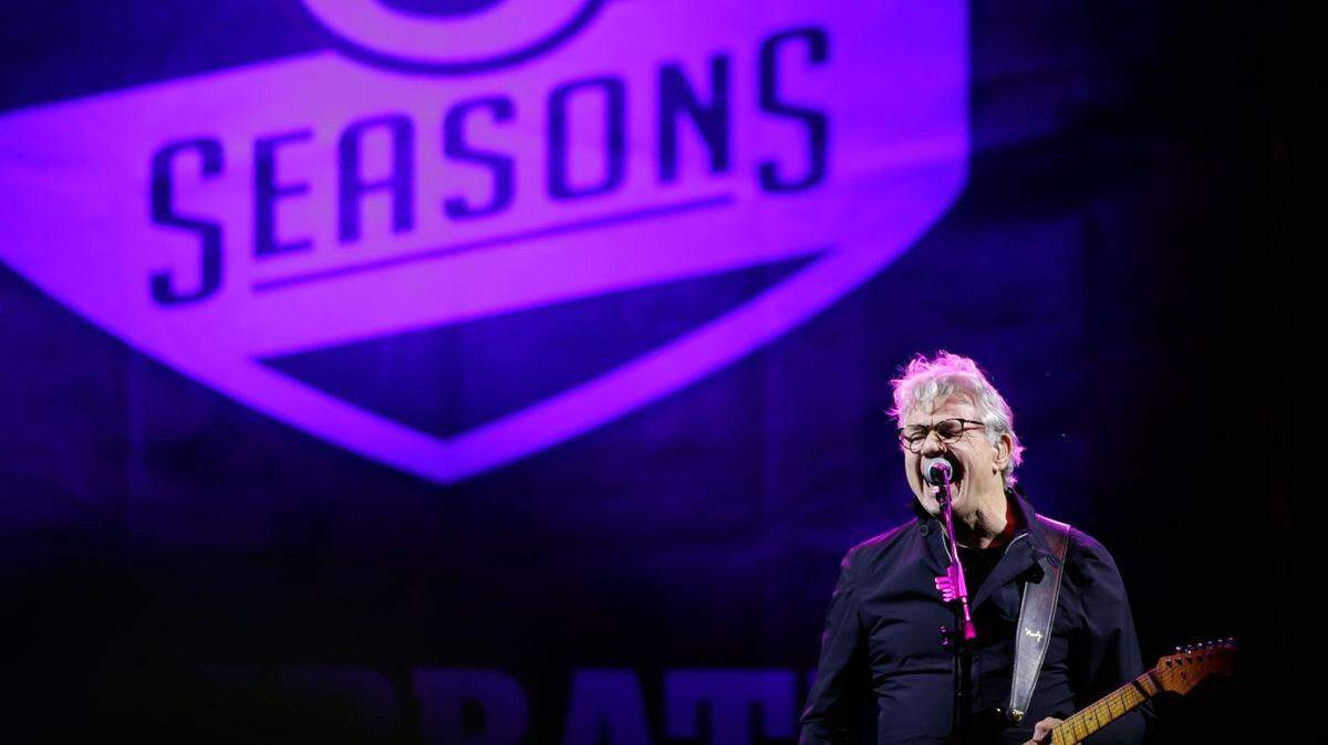 The Steve Miller Band performed Sept. 8, 2018 outside Lambeau Field to kick off the start of the Green Bay Packers 100th season. Gpg Stevemiller 090818 Sk261