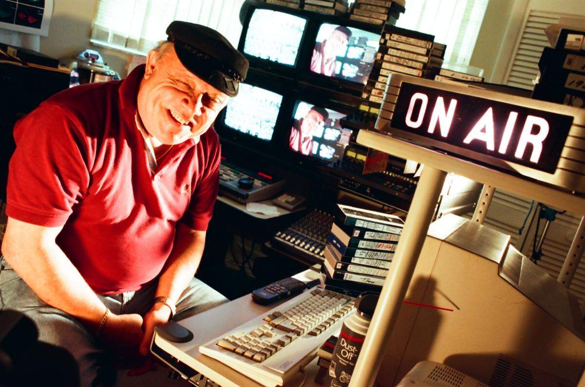 South Florida radio legend Rick Shaw in the recording studio of his home in Cooper City in the 1990s. He was on WQAM, WAXY and Majic 102.7 through the years.